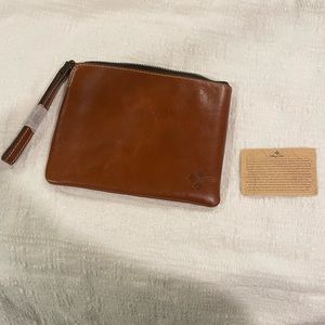 Patricia Nash Beautiful Tan Leather Wristlet